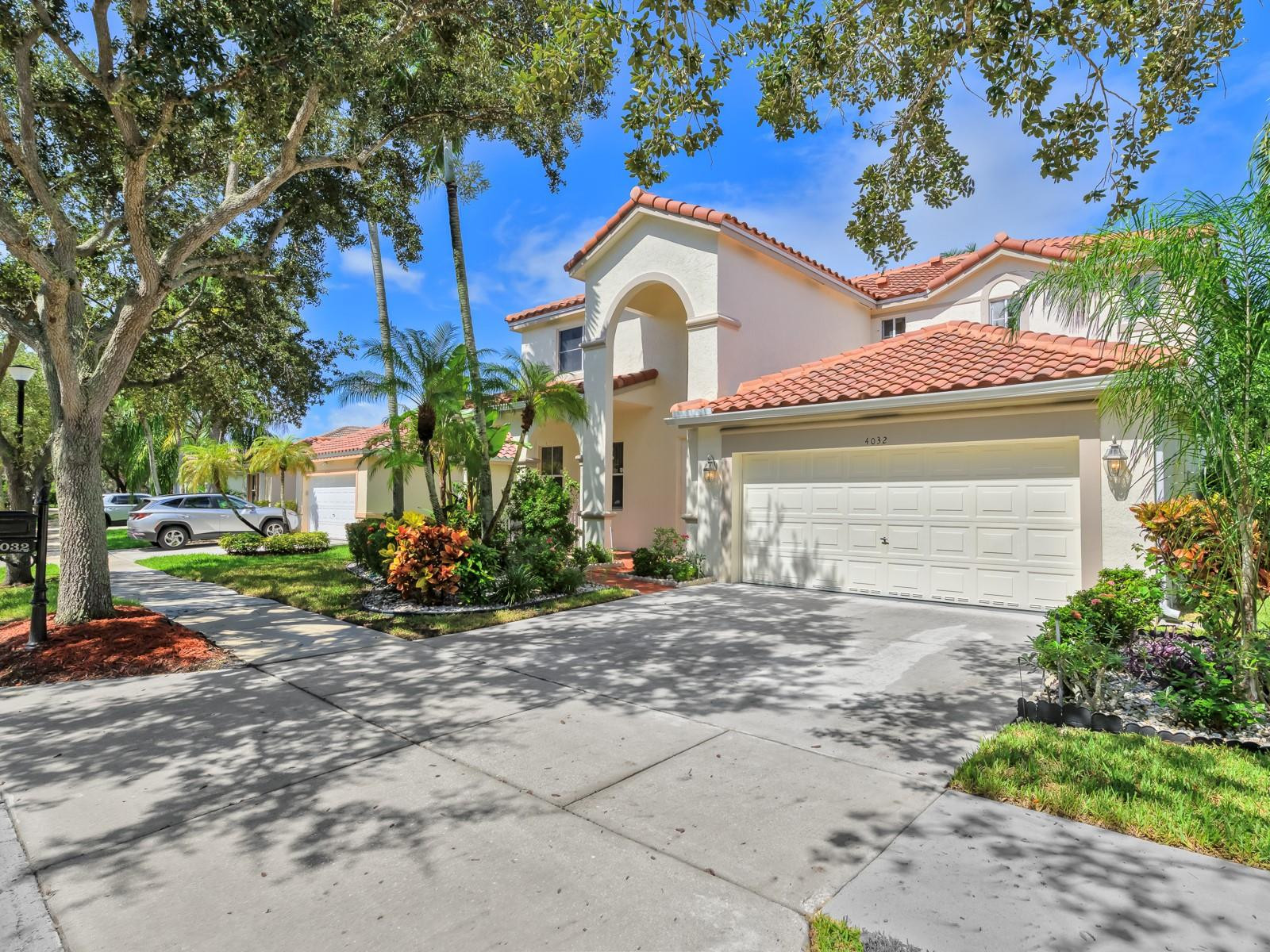 4032 Pinewood Lane Weston, FL 33331 - Photo 13 of 63 Photo 13