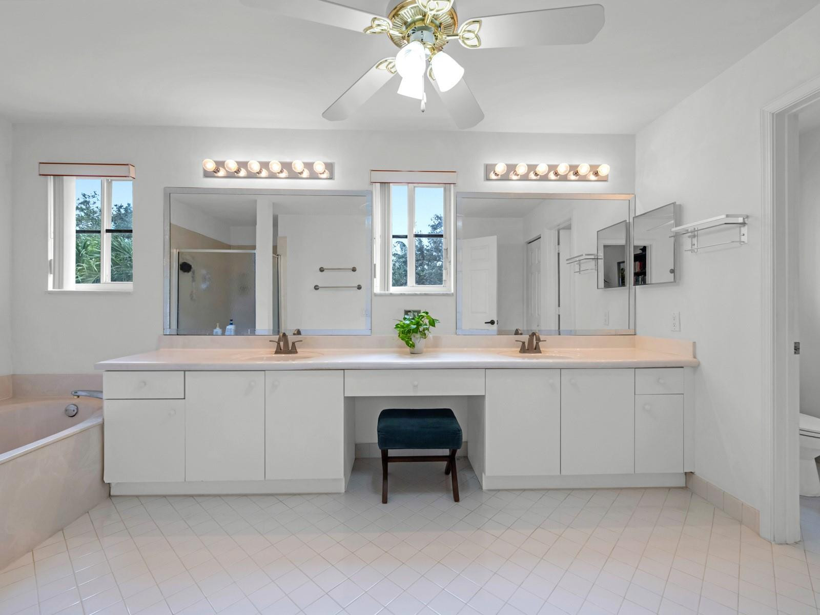 4032 Pinewood Lane Weston, FL 33331 - Photo 7 of 63 Photo 7