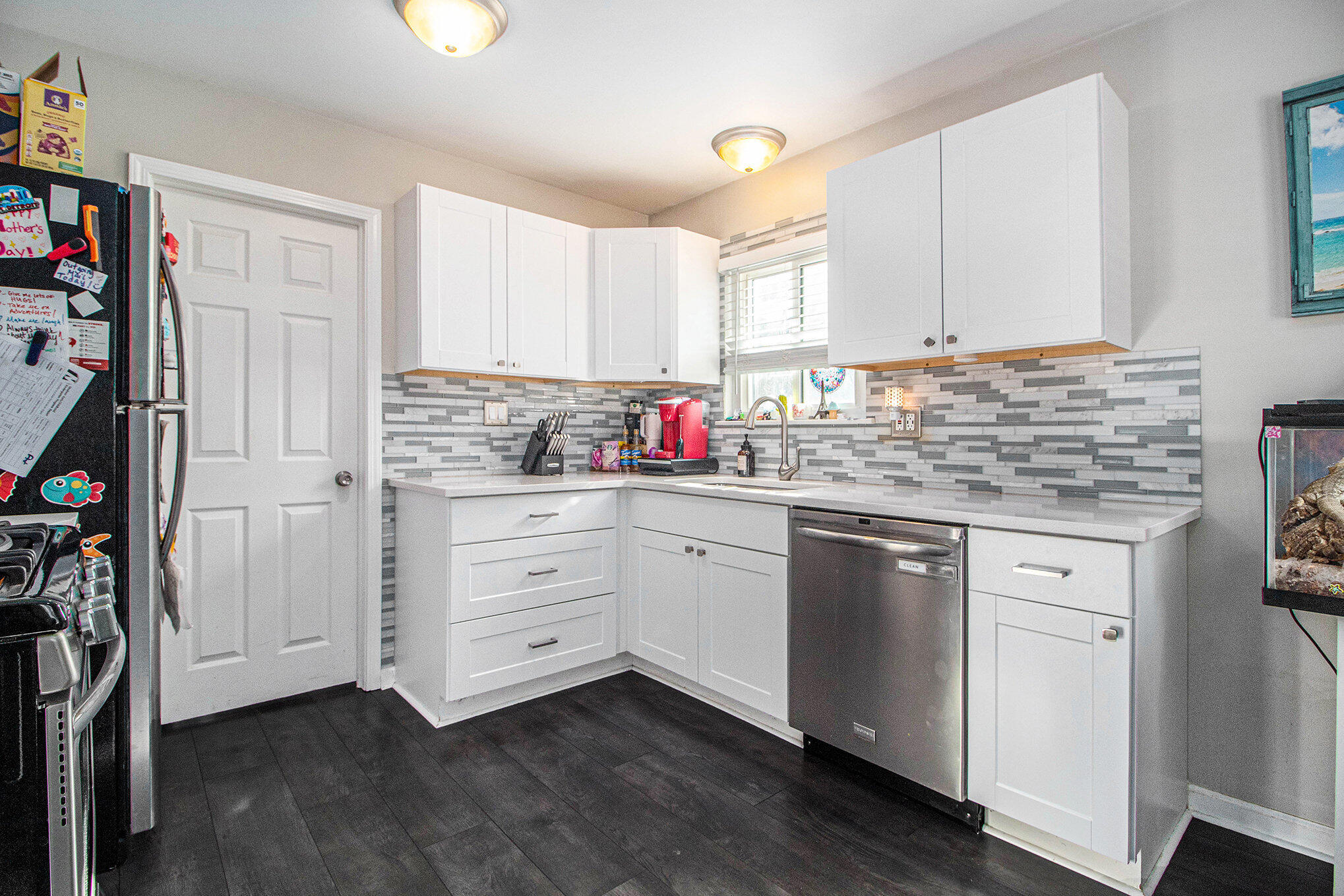 27042 Brettonwoods Street Madison Heights, MI 48071 - Photo 8 of 16 008_img_0960-2_799