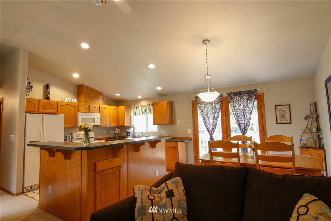 17728 Trombley Road Snohomish, WA 98290 - Photo 5 of 23