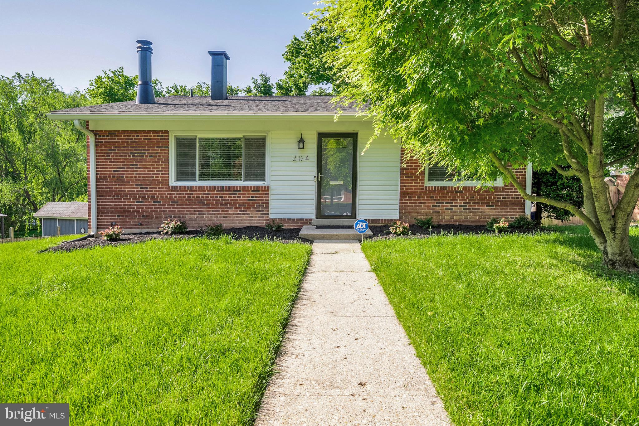 204 Thistle Drive Silver Spring, MD 20901 - Photo 3 of 37