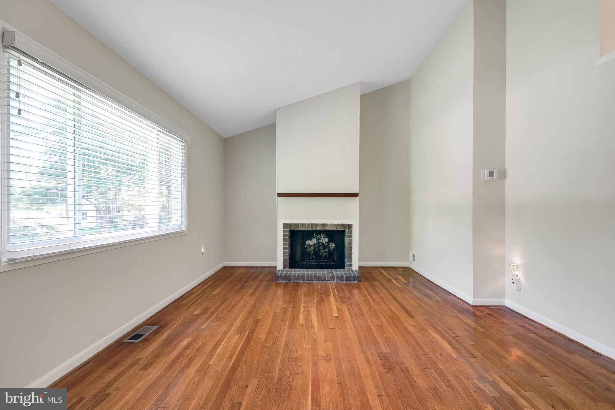 204 Thistle Drive Silver Spring, MD 20901 - Photo 6 of 37