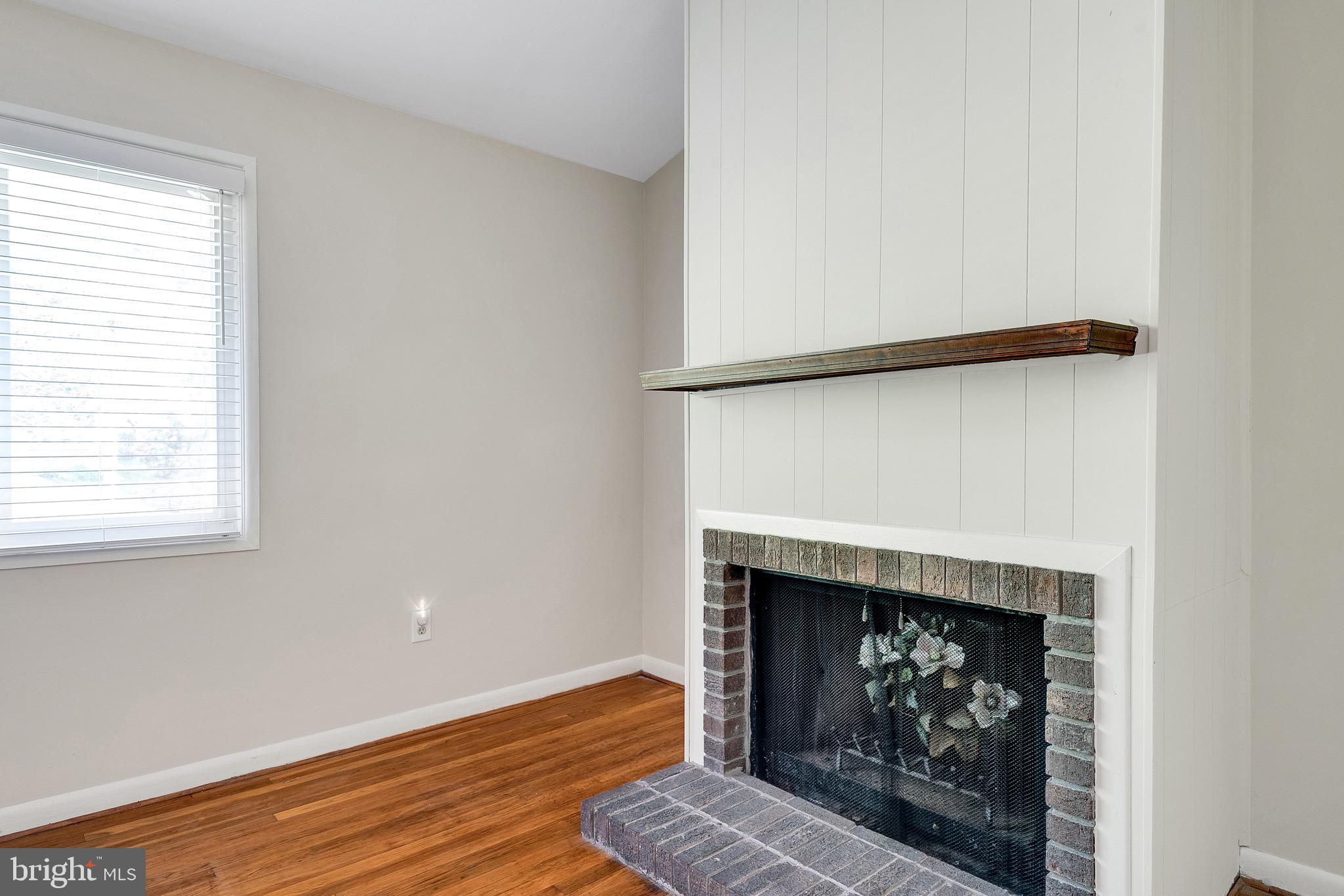 204 Thistle Drive Silver Spring, MD 20901 - Photo 7 of 37