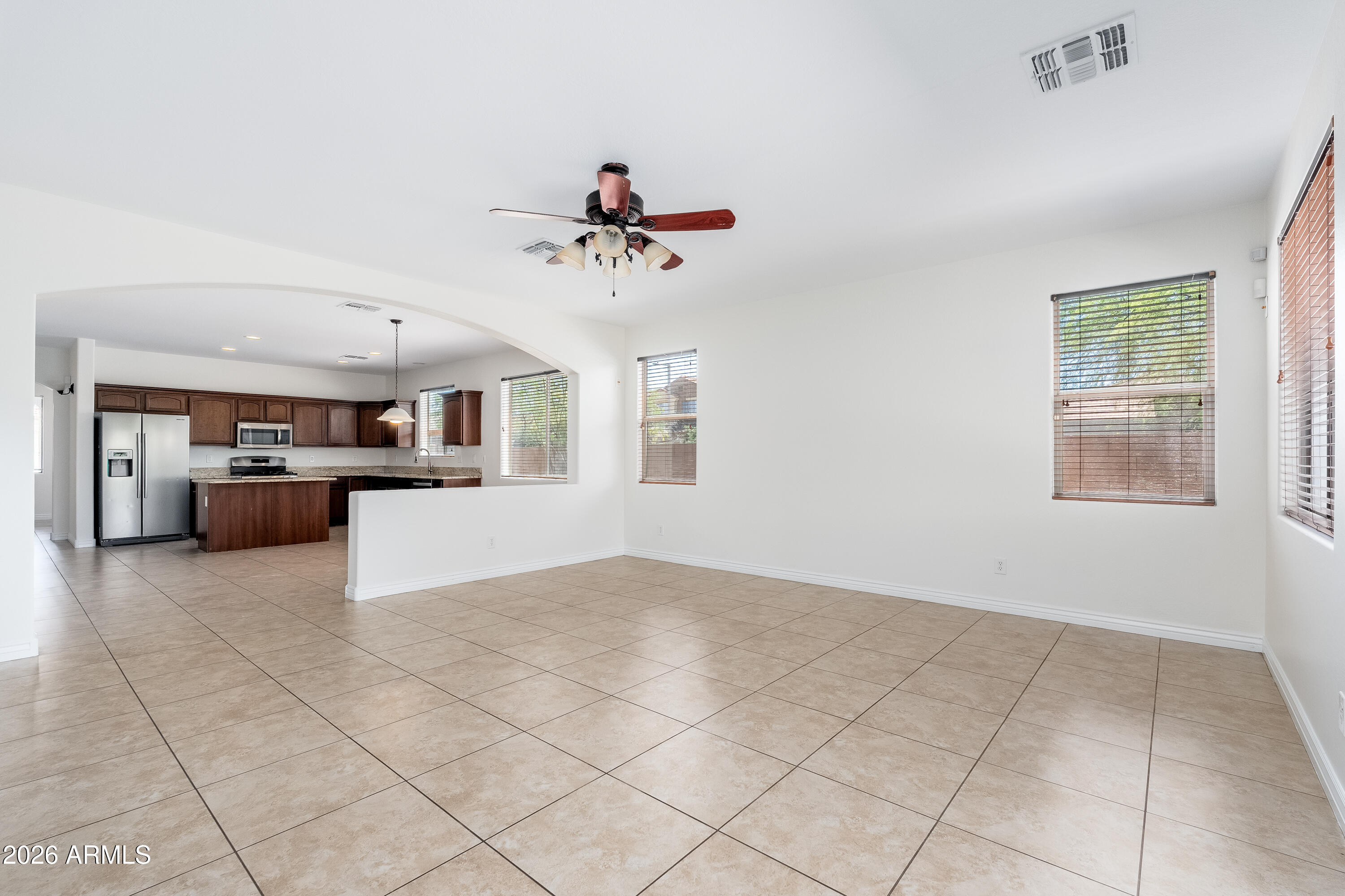 4317 East Folgers Road Phoenix, AZ 85050 - Photo 5 of 40