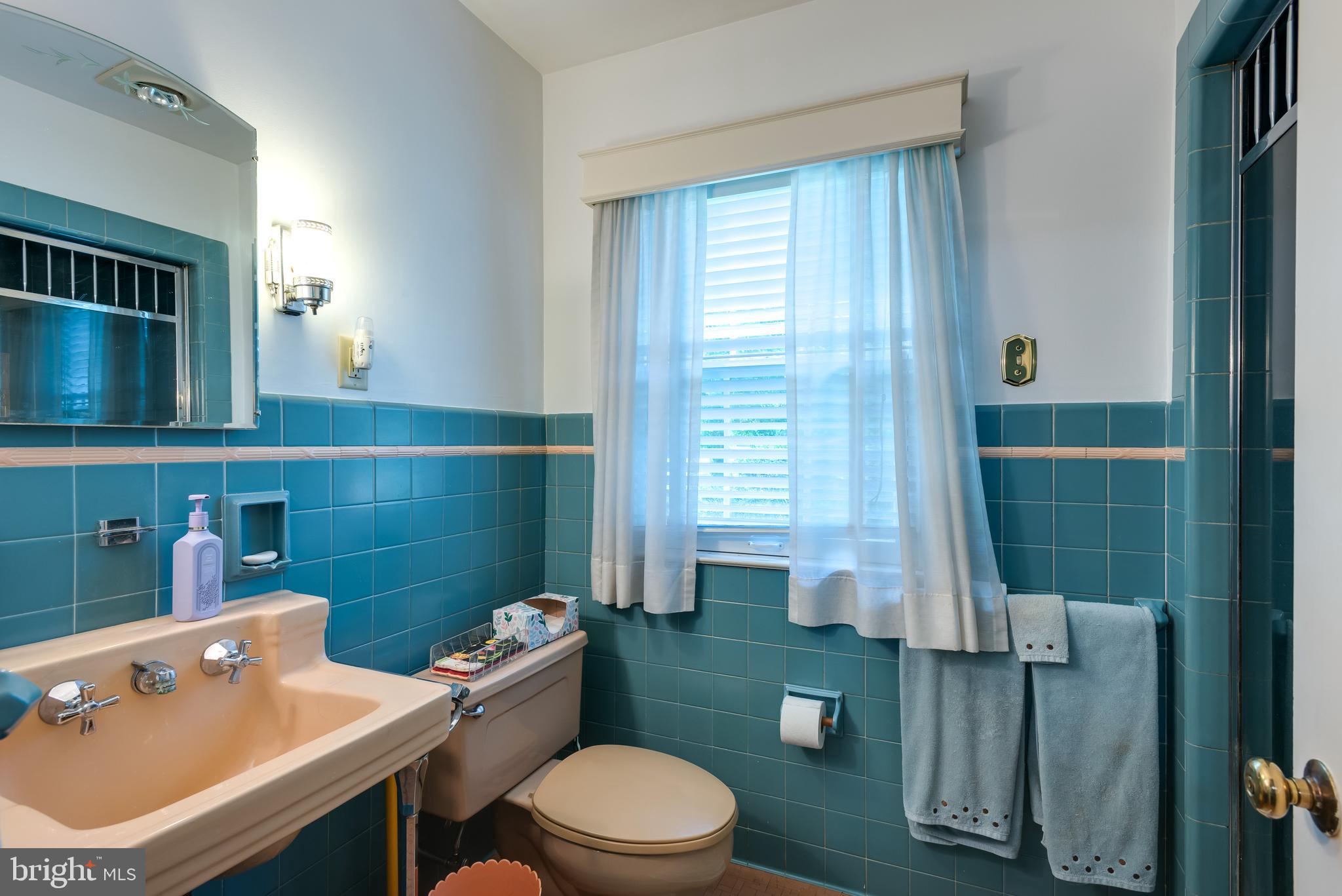 185 Upper Gulph Road Devon, PA 19333 - Photo 11 of 23