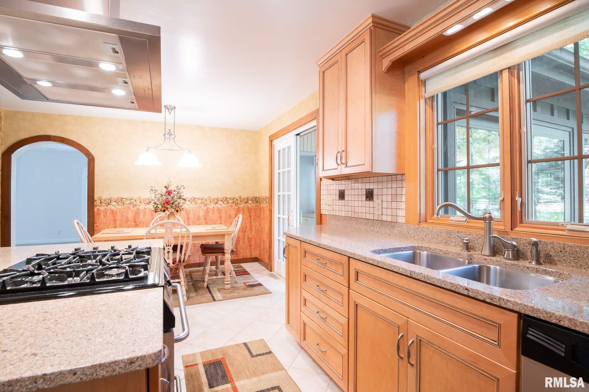 12625 North Colony Road Dunlap, IL 61525 - Photo 8 of 50 Gallery Image 8