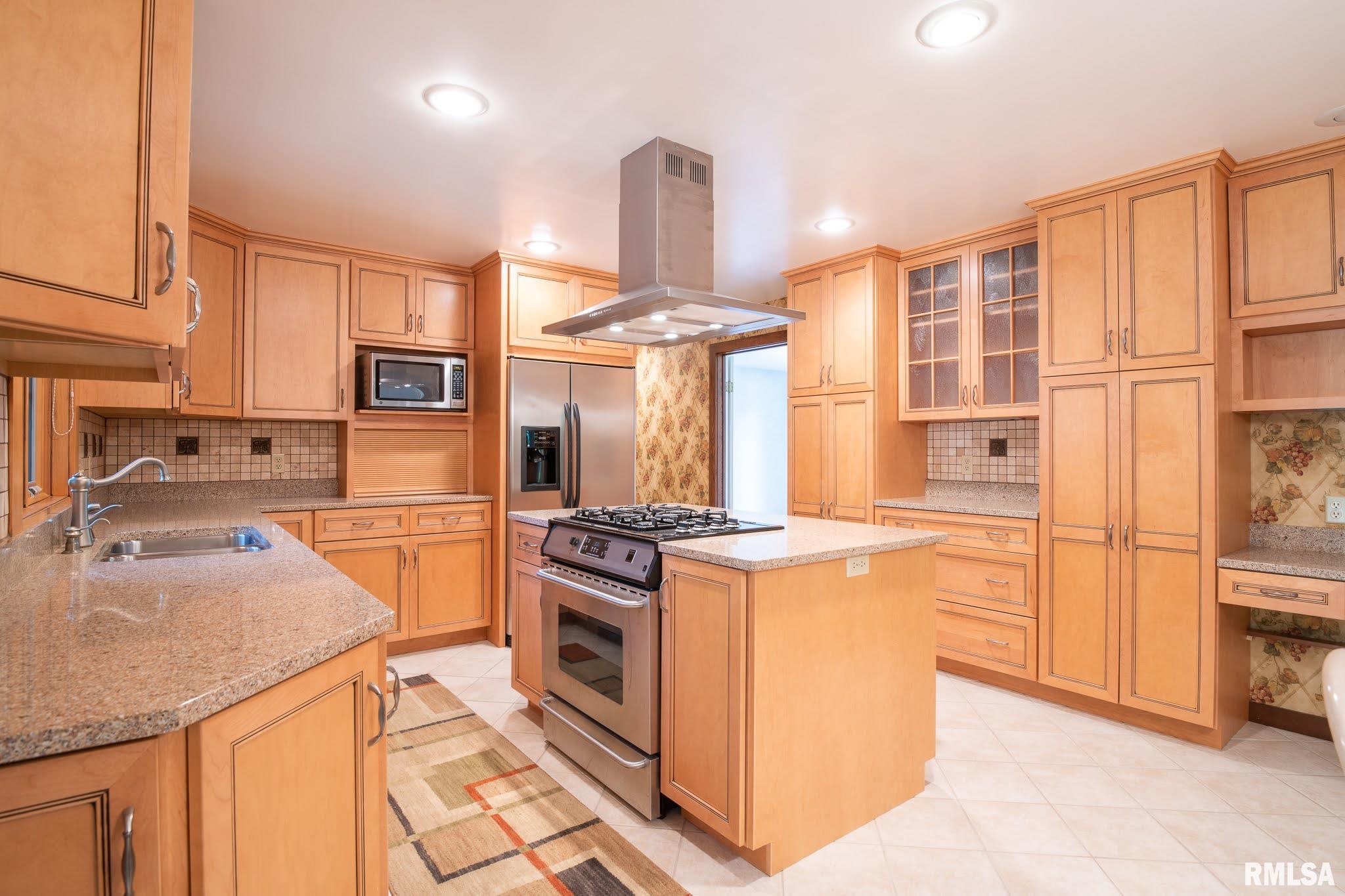 12625 North Colony Road Dunlap, IL 61525 - Photo 10 of 50 Gallery Image 10