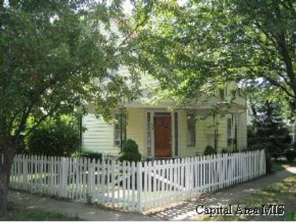 930 West Governor Street Springfield, IL 62704 - Photo 1 of 7