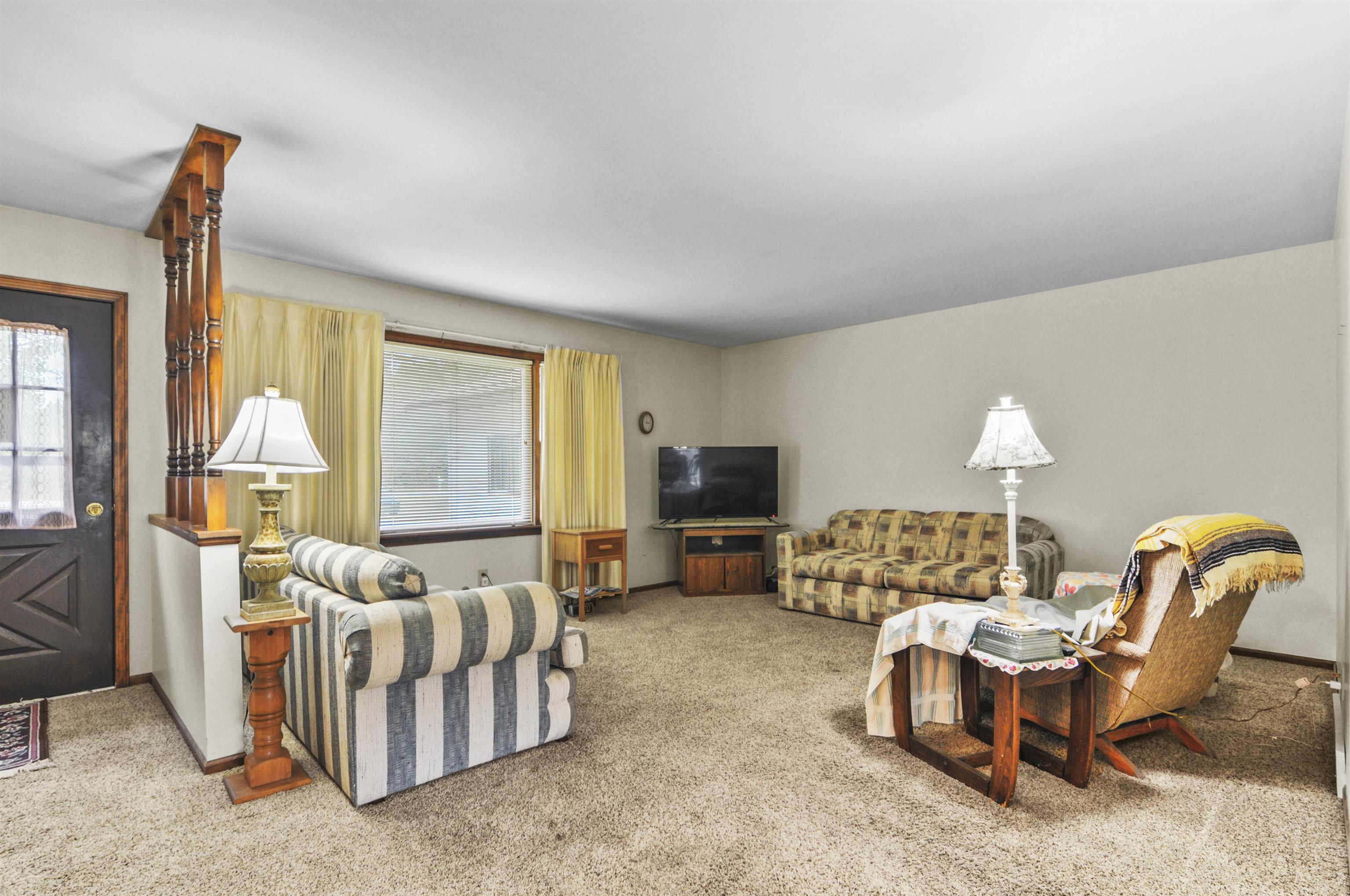4311 South 39 Road Cadillac, MI 49601 - Photo 9 of 38 1938889-5ff4ade1-9af3-49ee-bc52-b5c013afda6d.JPG