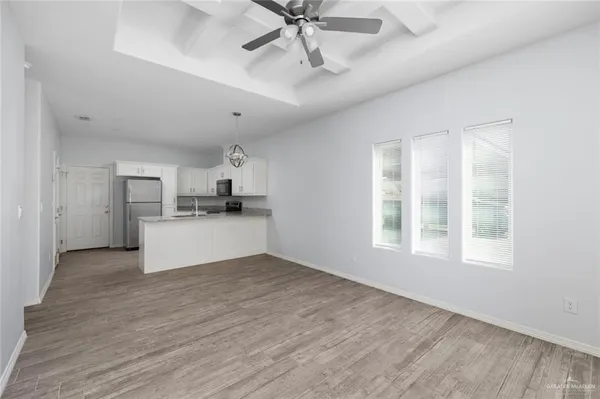$950 | 304 Retama Lane, Unit 1, Weslaco, TX 78596