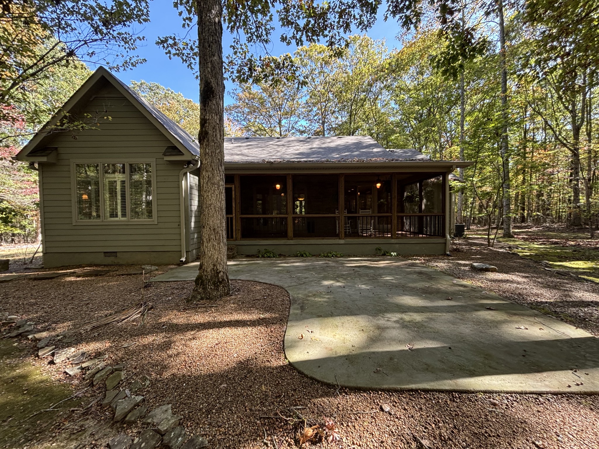 2271 Timberwood Trace Monteagle, TN 37356 - Photo 4 of 22 a front view of a house