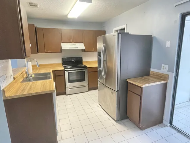 $1,900 | 710 Legion Drive, Unit N5, Destin, FL 32541