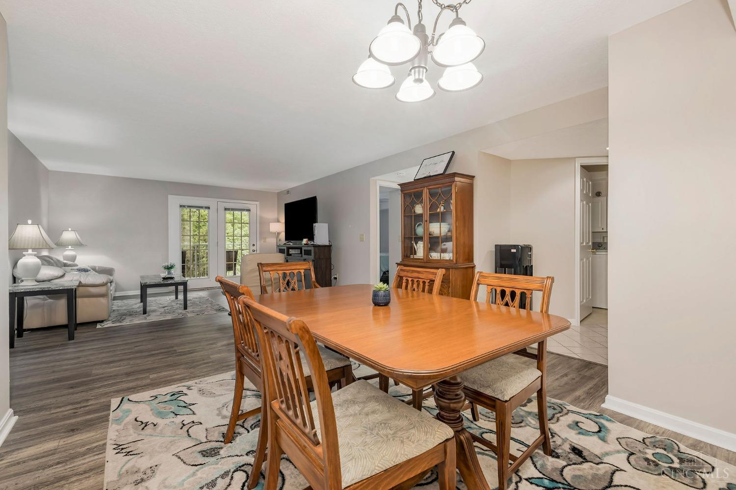 835 Neeb Road, Unit 2 Cincinnati, OH 45233 - Photo 5 of 26 Gallery Image 5