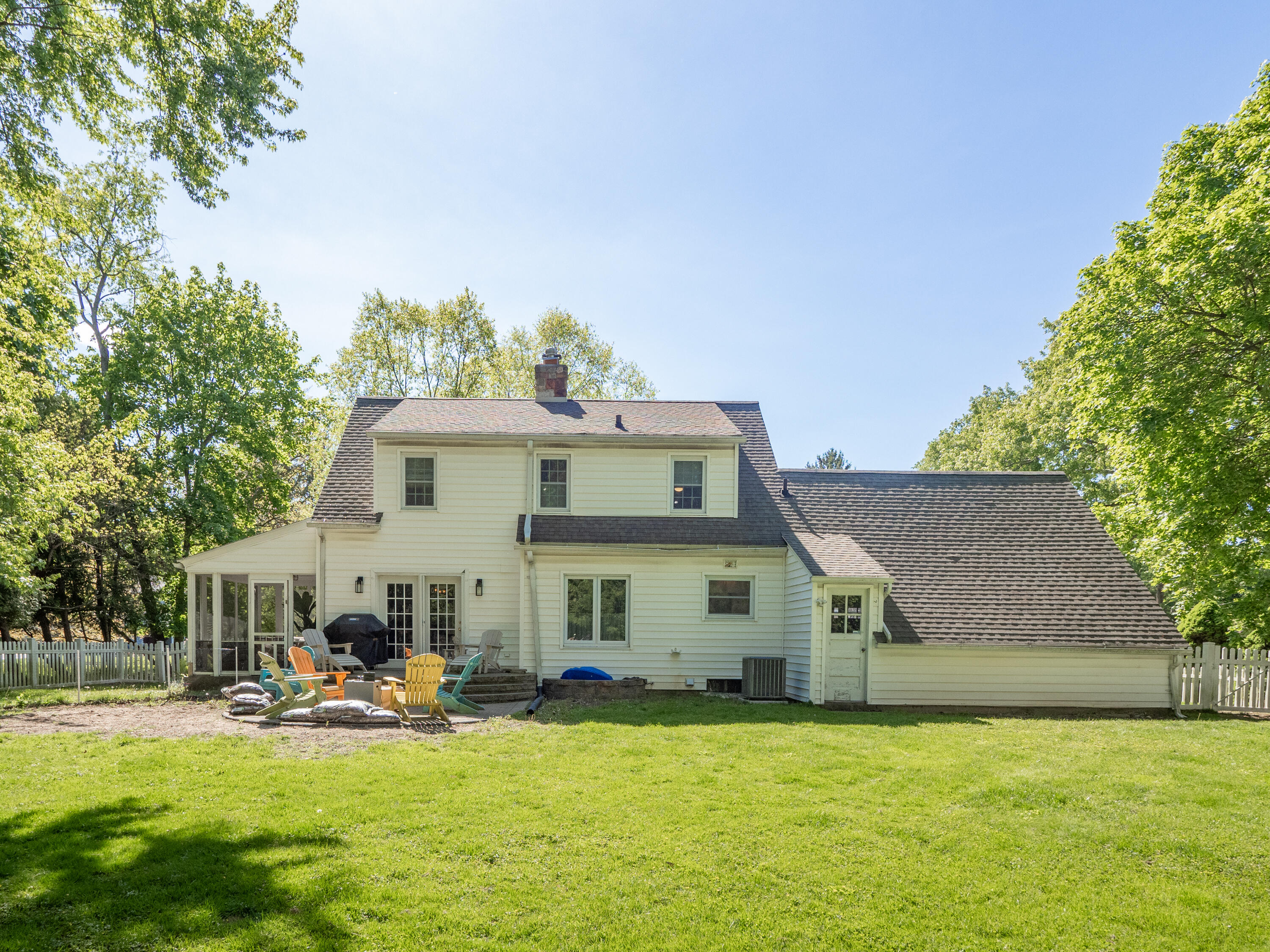 3811 Old Colony Road Kalamazoo, MI 49008 - Photo 21 of 22 3811 Old Colony Rd-121