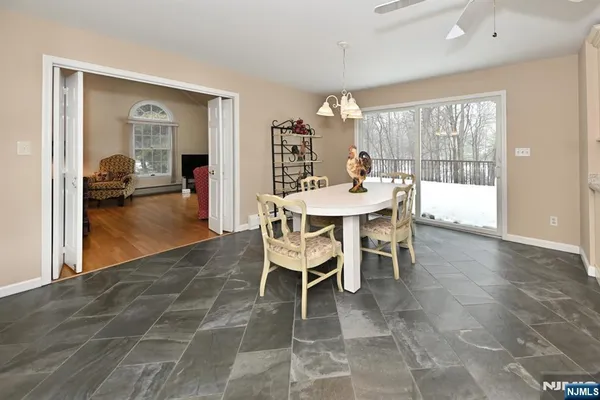 $1,650,000 | 513 Lydia Lane, Wyckoff, NJ 07481