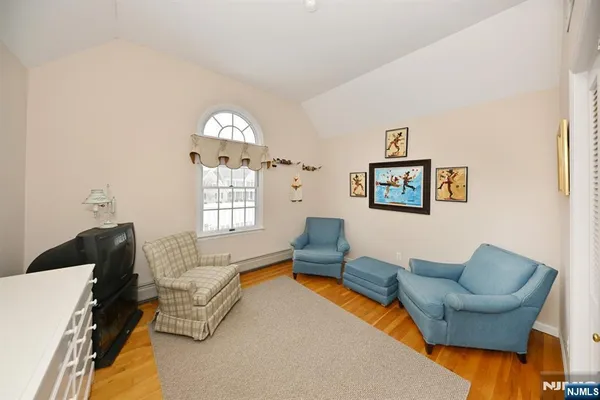 $1,650,000 | 513 Lydia Lane, Wyckoff, NJ 07481