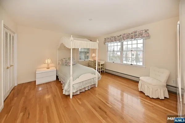 $1,650,000 | 513 Lydia Lane, Wyckoff, NJ 07481