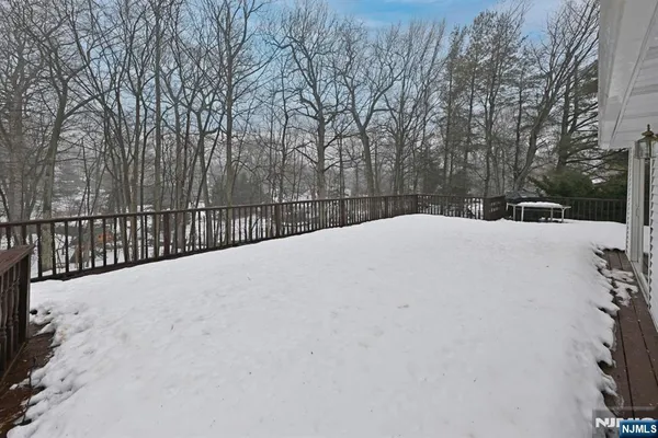 $1,650,000 | 513 Lydia Lane, Wyckoff, NJ 07481