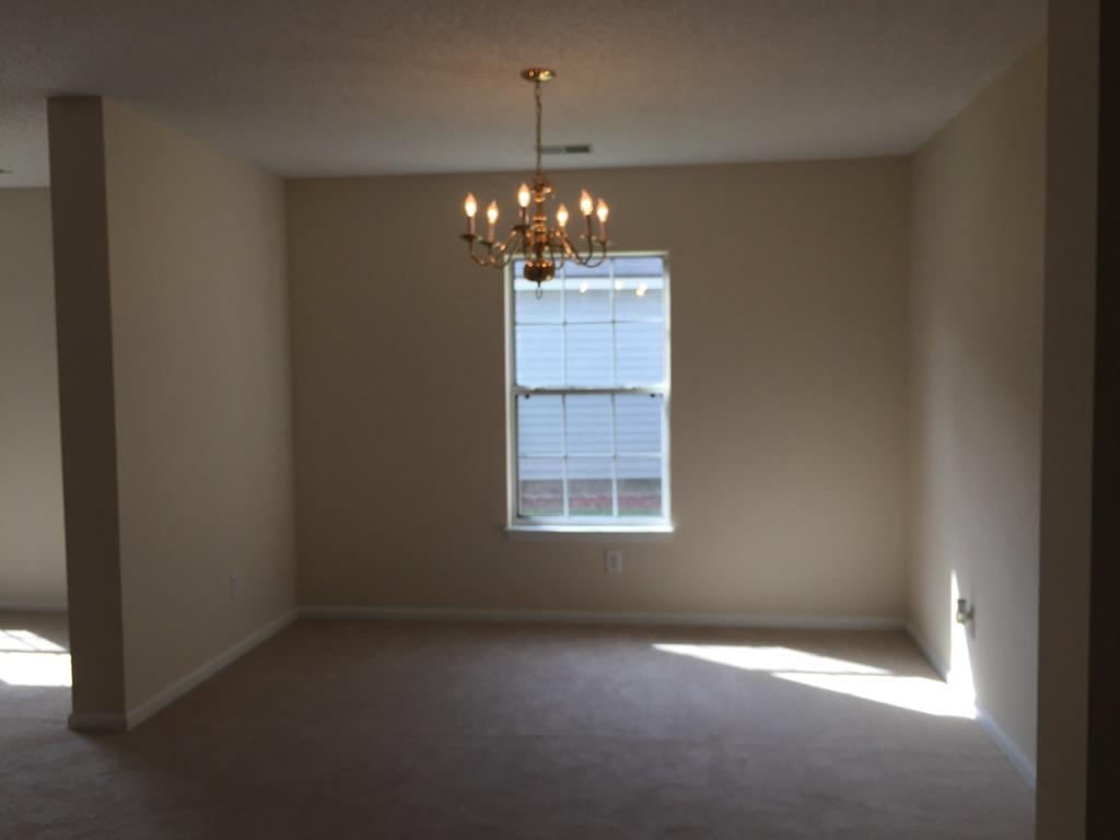137 Thistle Road Goose Creek, SC 29445 - Photo 5 of 18 IMG_0114