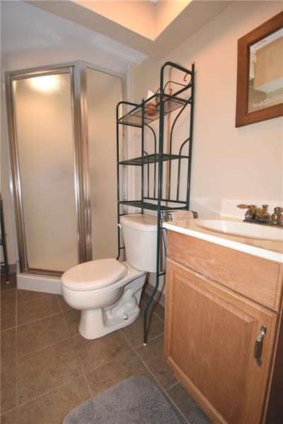 314 Old Farm Road Pittsburgh, PA 15228 - Photo 22 of 25 Gallery Image 22