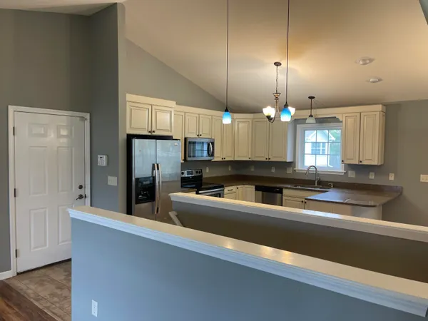 $274,900 | 113 Beacon Ridge Drive, Battle Creek, MI 49017