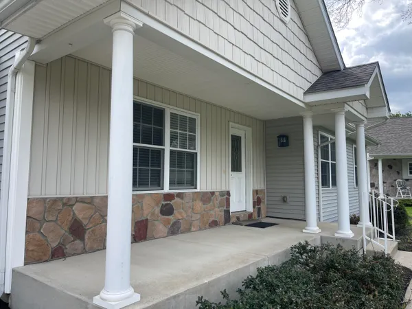 $274,900 | 113 Beacon Ridge Drive, Battle Creek, MI 49017