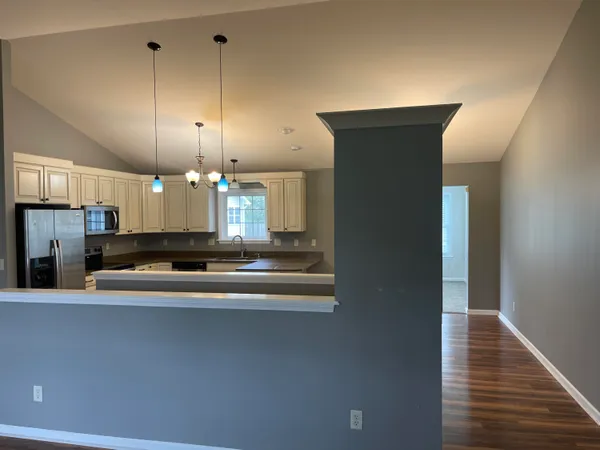 $274,900 | 113 Beacon Ridge Drive, Battle Creek, MI 49017