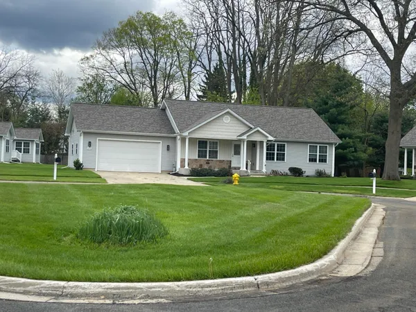 $274,900 | 113 Beacon Ridge Drive, Battle Creek, MI 49017