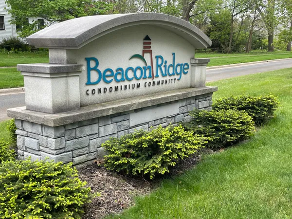 $274,900 | 113 Beacon Ridge Drive, Battle Creek, MI 49017
