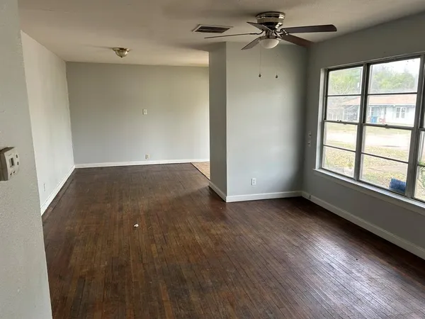 $189,000 | 119 Vandenburg Drive, Denison, TX 75020