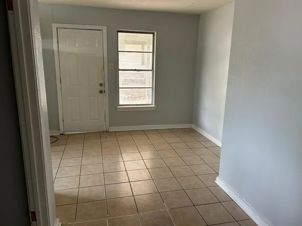 $189,000 | 119 Vandenburg Drive, Denison, TX 75020