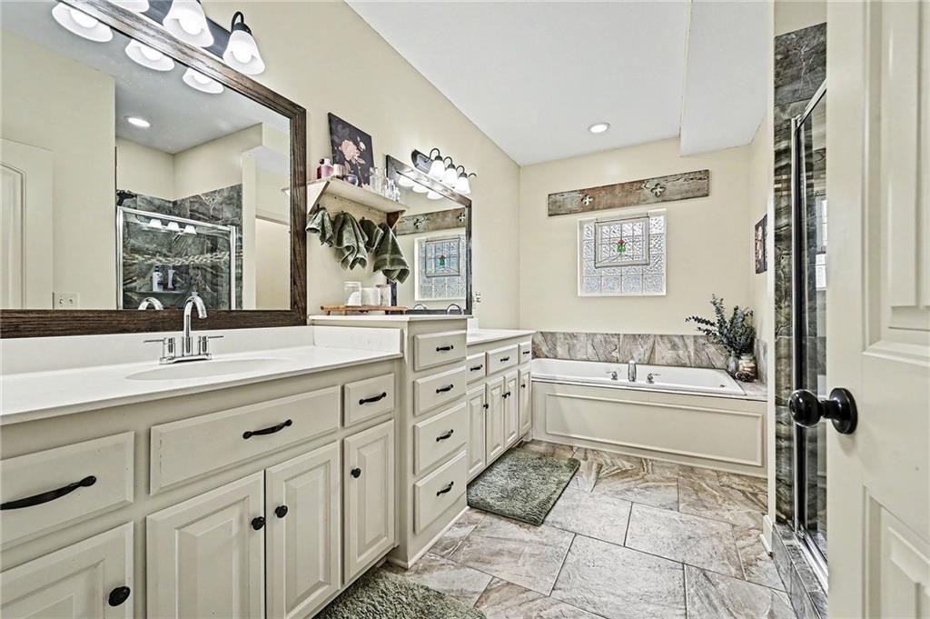 14975 Interurban Road Platte City, MO 64079 - Photo 16 of 51