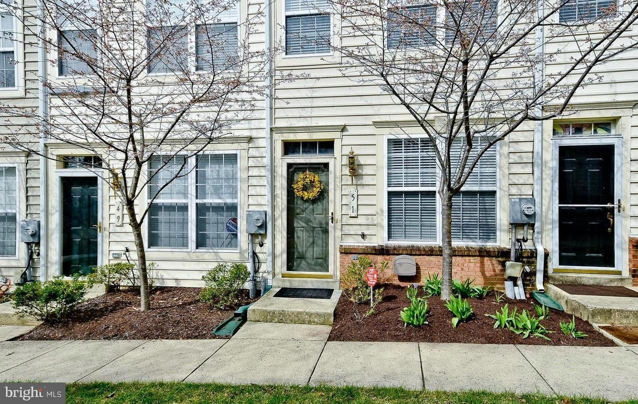 51 Danbury Street Southwest Washington, DC 20032 - Photo 2 of 36
