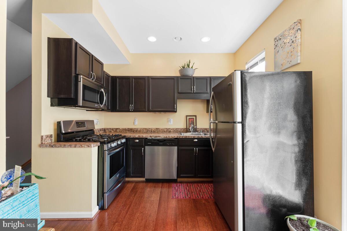 51 Danbury Street Southwest Washington, DC 20032 - Photo 17 of 36