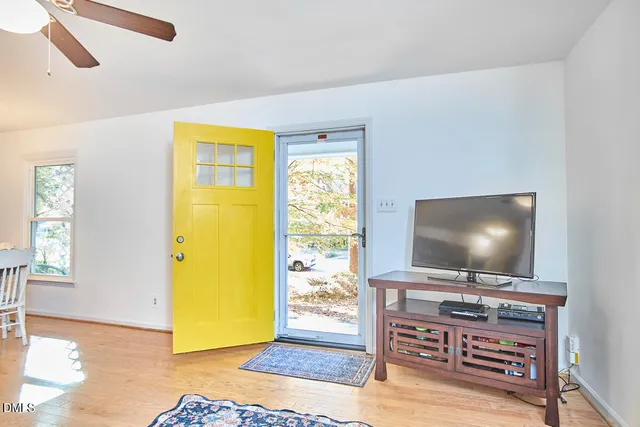 a view of entrance door of the house