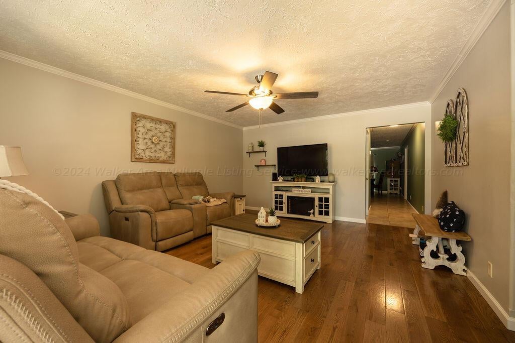 64 Eastwood Road Jasper, AL 35501 - Photo 2 of 29 Gallery Image 2