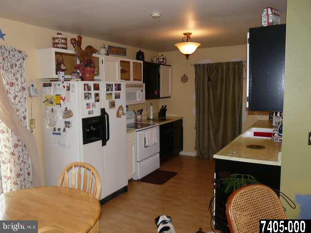 240 Edinburgh Road York, PA 17406 - Photo 6 of 6 Gallery Image 6