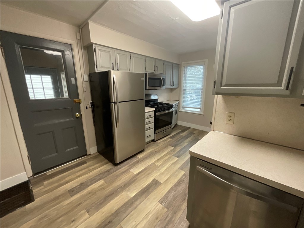 109 Hamilton Street Rochester, NY 14620 - Photo 2 of 10