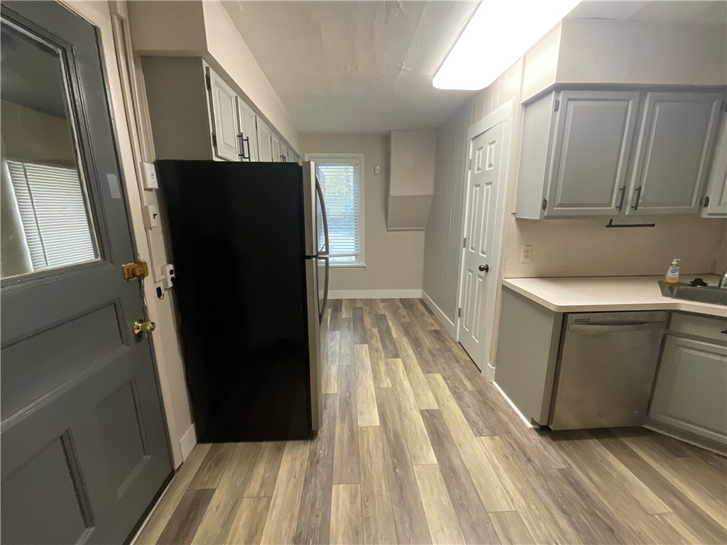 109 Hamilton Street Rochester, NY 14620 - Photo 4 of 10