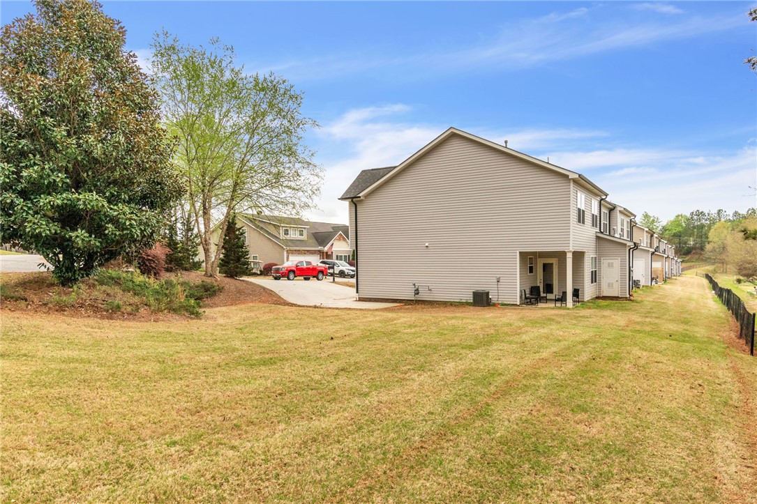 102 Ventura Street Anderson, SC 29621 - Photo 22 of 22 Larger back yard