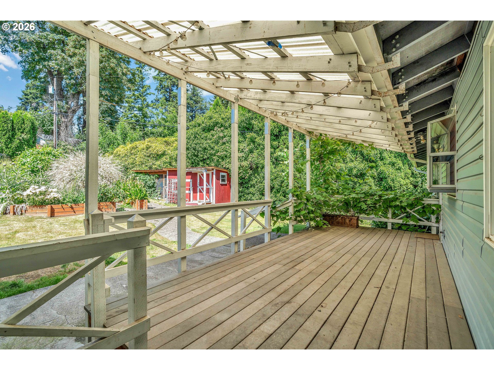8025 Southwest Schiller Road Portland, OR 97225 - Photo 40 of 48