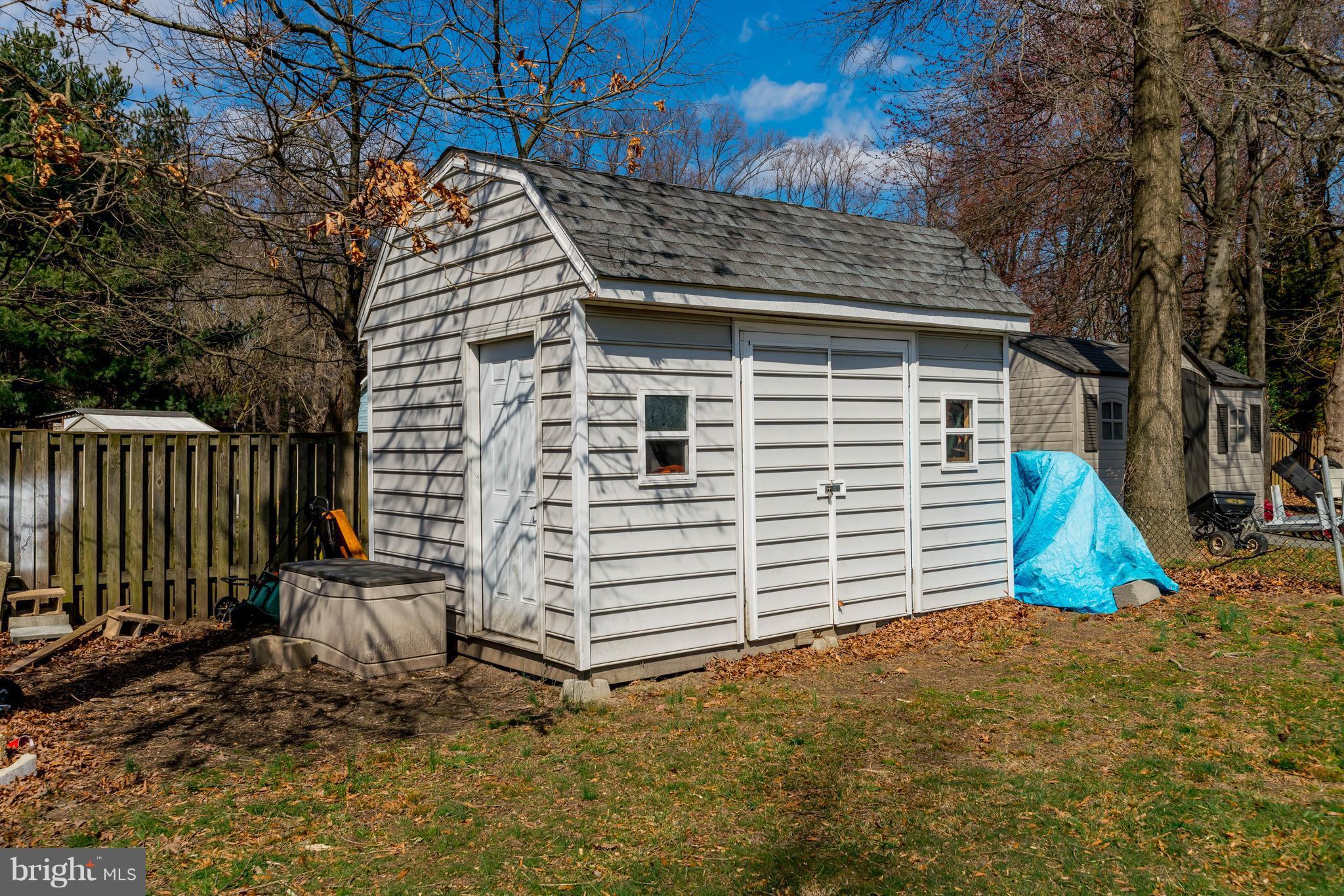 28 Brookfield Road Pasadena, MD 21122 - Photo 27 of 28 Shed for convenient yard storage