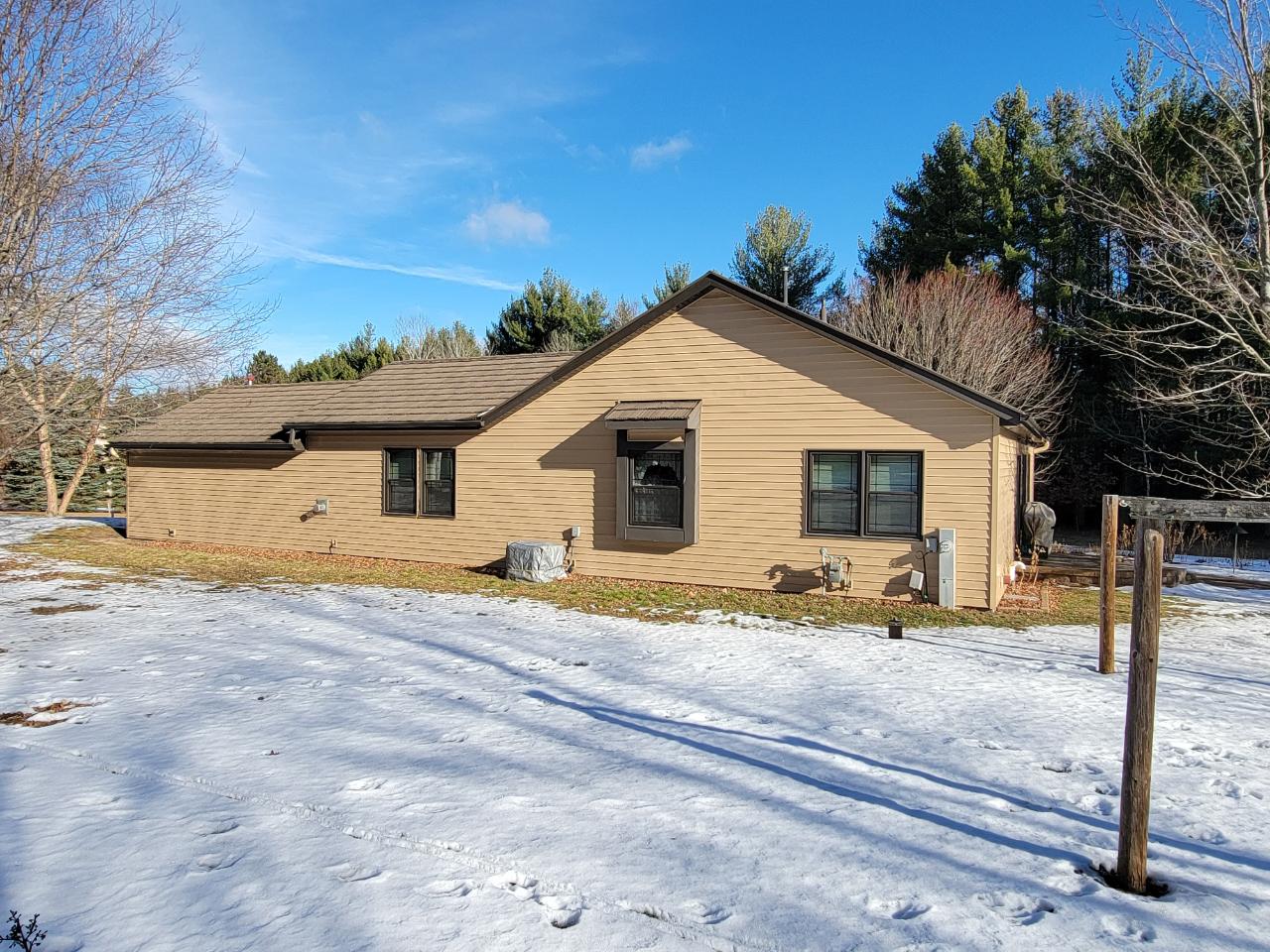 4810 East Ivanhoe Place Rhinelander, WI 54501 - Photo 4 of 42 Gallery Image 4