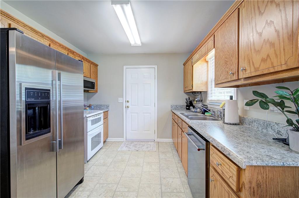 81 Old Stilesboro Road Southwest Taylorsville, GA 30178 - Photo 8 of 43