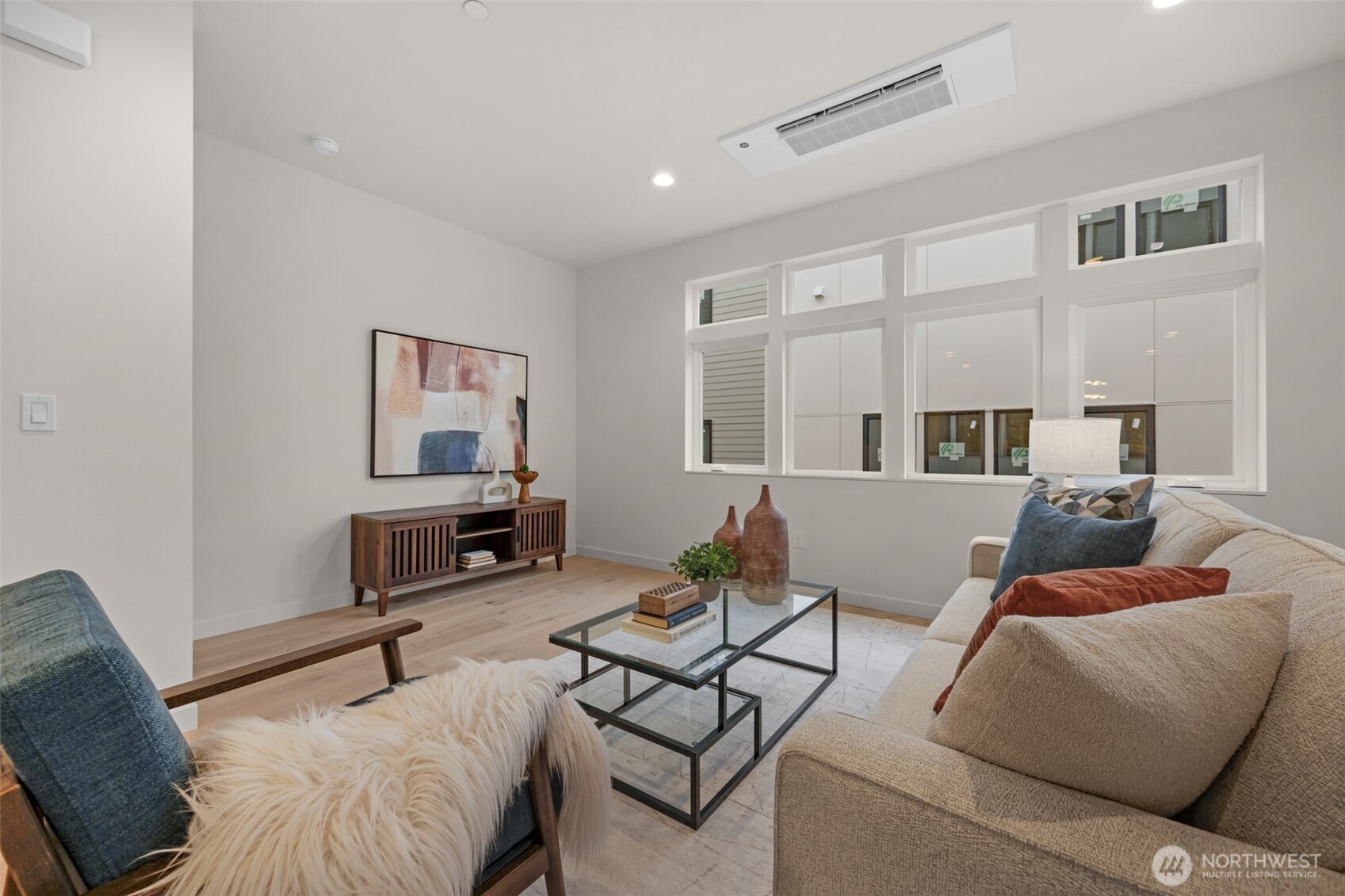 1412 North 47th Street, Unit B Seattle, WA 98103 - Photo 13 of 36