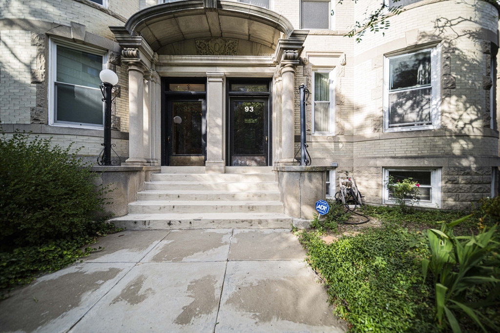 93 Centre Street, Unit 2 Brookline, MA 02446 - Photo 38 of 39