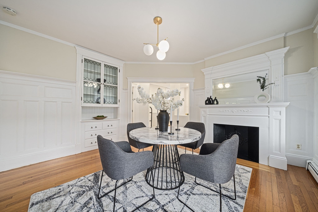 93 Centre Street, Unit 2 Brookline, MA 02446 - Photo 5 of 39