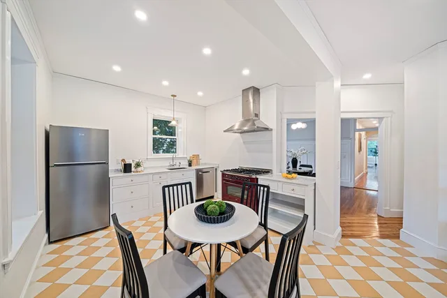 $1,249,000 | 93 Centre Street, Unit 2, Brookline, MA 02446