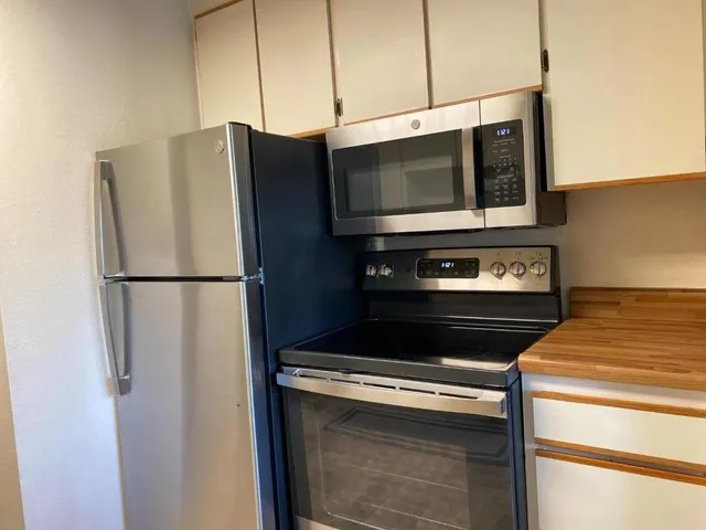 $649,000 | 2316 Shelter Creek Lane, San Bruno, CA 94066