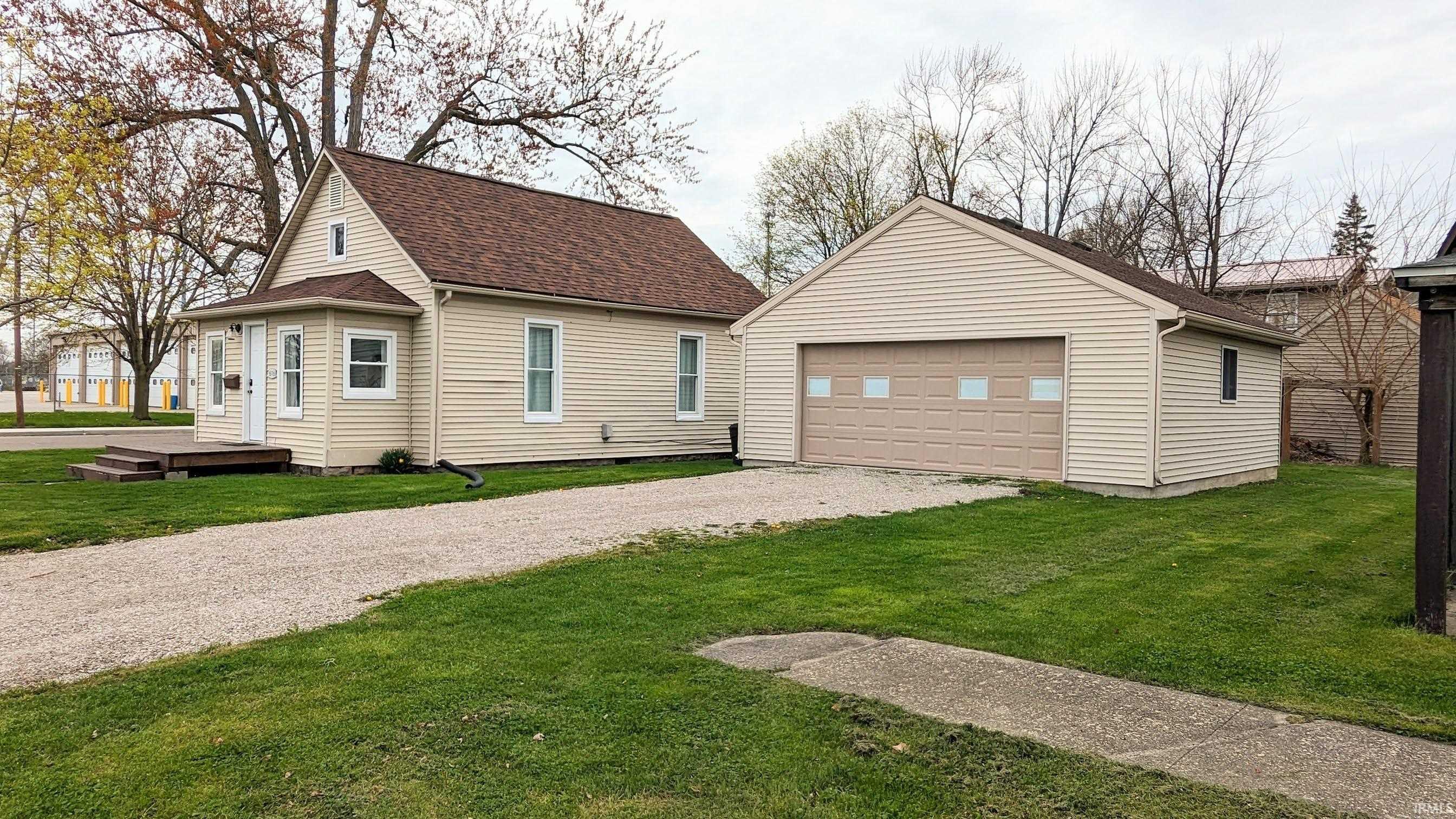 616 Short Street Decatur, IN 46733 - Photo 6 of 31